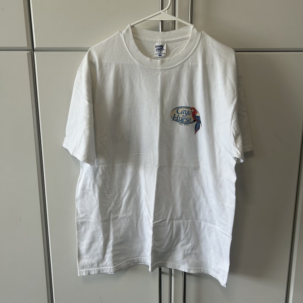 Crazy Shirt Hawaii Cayo Hueso Key West Parrot Skull Graphic T-Shirt Mens L White